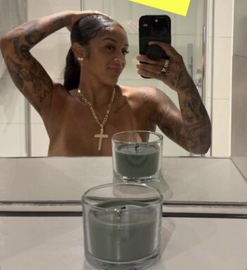 Full leaked Paigey cakey private onlyfans photo