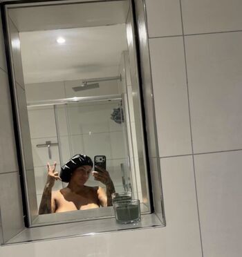 Full leaked Paigey cakey private onlyfans photo
