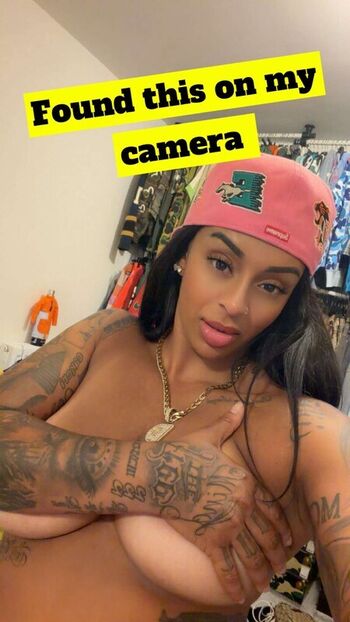 Full leaked Paigey cakey private onlyfans photo