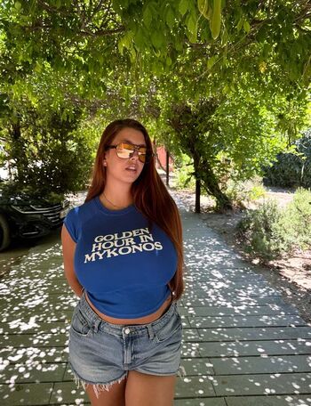 Full leaked Paillette private onlyfans photo