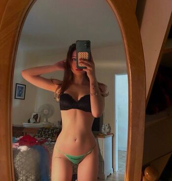 Full leaked Paisleyhart private onlyfans photo