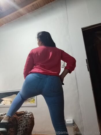 pamela_divina_hot_xxx