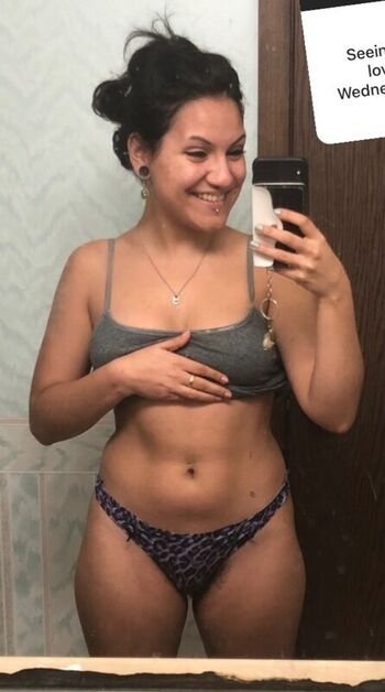 Full leaked Pantalelox private onlyfans photo