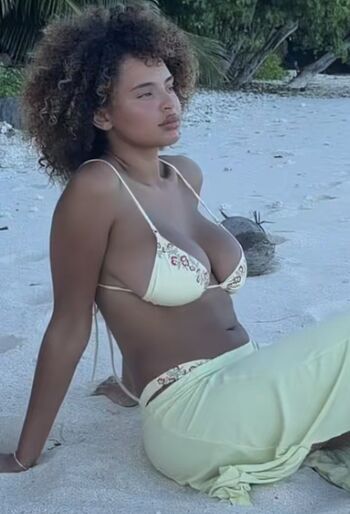 Full leaked Paola locatelli private onlyfans photo
