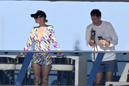 Full leaked Paris hilton page private onlyfans photo