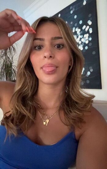Pariya Carello