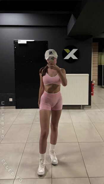 Full leaked Paula hfa private onlyfans photo