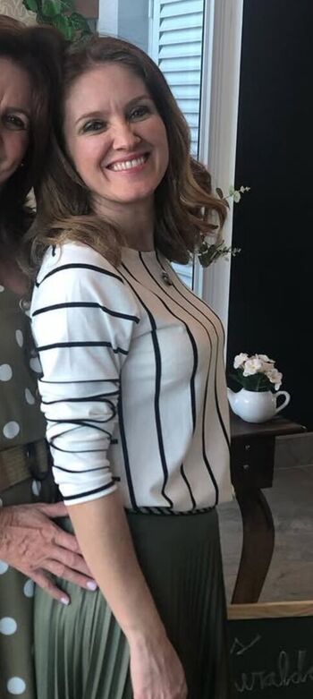 Paula Leal