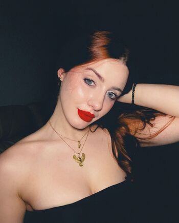 Full leaked Paula sanchiz paulattier private onlyfans photo