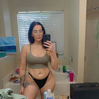 Full leaked Pauladeencakes paula desimio private onlyfans photo