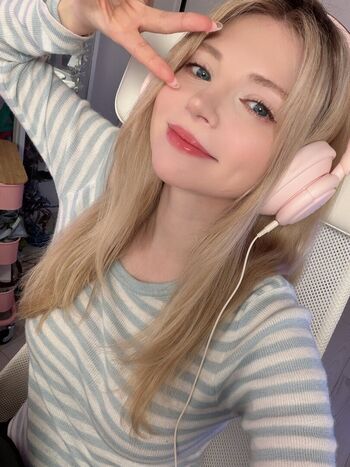 Full leaked Peachmilky  page private onlyfans photo
