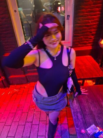 Full leaked Peachpantone private onlyfans photo