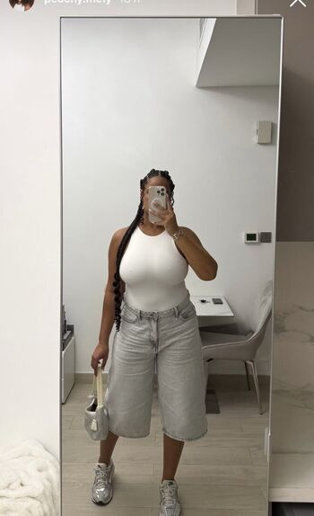 Full leaked Peachy mely private onlyfans photo