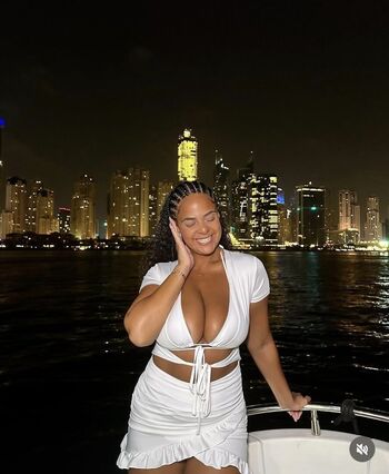 Full leaked Peachy mely private onlyfans photo