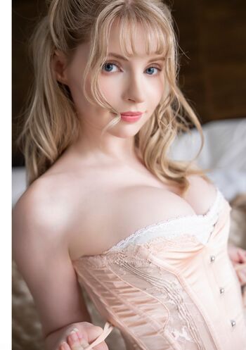 Full leaked Peachymilky private onlyfans photo