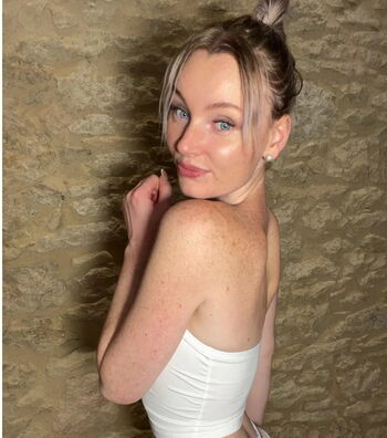Full leaked Peachyvice private onlyfans photo