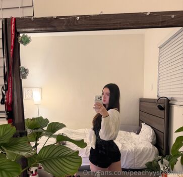 Full leaked Peachyystephhh private onlyfans photo