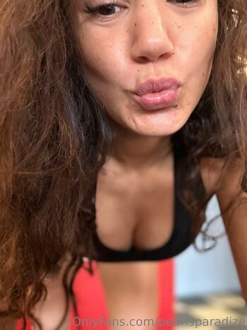 Full leaked Pearlsparadize private onlyfans photo