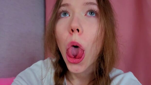 Full leaked Pearly peach private onlyfans photo