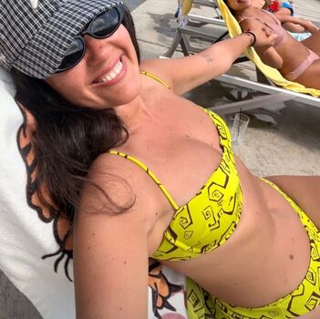 Full leaked Pelin akil private onlyfans photo