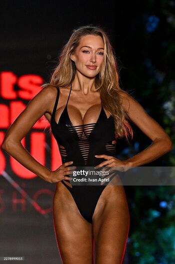 Full leaked Penny lane page private onlyfans photo