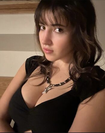 Full leaked Perennialpizza salma private onlyfans photo