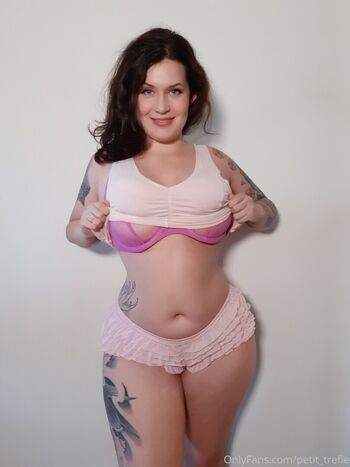 Full leaked Petit trefle private onlyfans photo