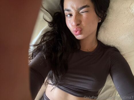 Full leaked Petitelatina private onlyfans photo