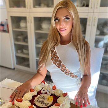 Full leaked Petratimea private onlyfans photo