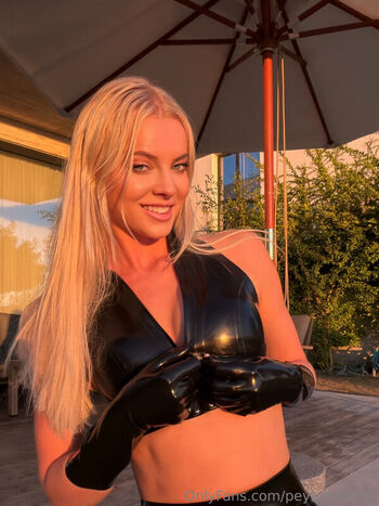 Full leaked Peyton kinsly private onlyfans photo
