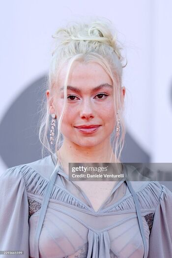 Full leaked Phoebe bridgers page private onlyfans photo