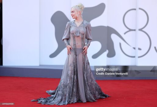 Full leaked Phoebe bridgers private onlyfans photo