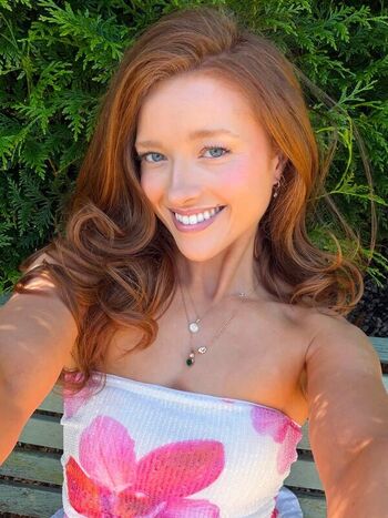 Full leaked Phoebeisginger page private onlyfans photo