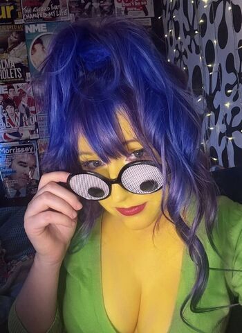 Full leaked Phoefi private onlyfans photo