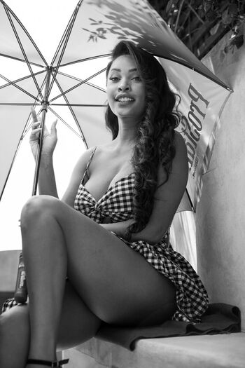 Full leaked Phoenix skye page private onlyfans photo