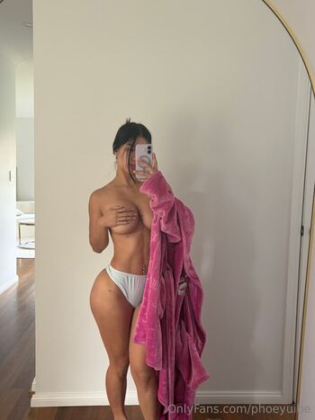 Full leaked Phoeyuibe private onlyfans photo