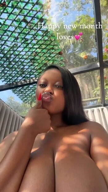 Full leaked Phynsea private onlyfans photo