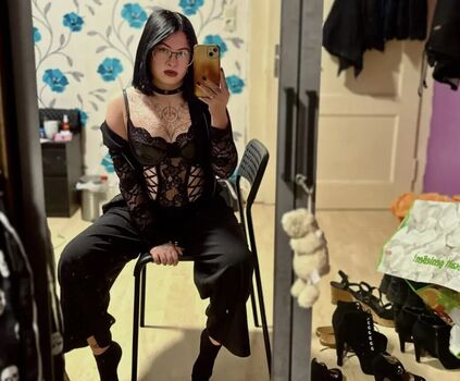 Piercinggirl2002