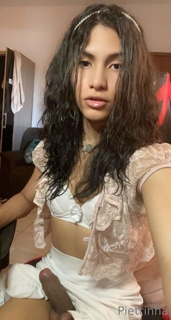 Full leaked Pietravdk private onlyfans photo