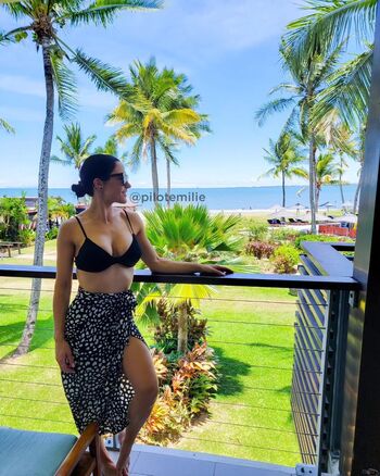 Full leaked Pilotemilie private onlyfans photo