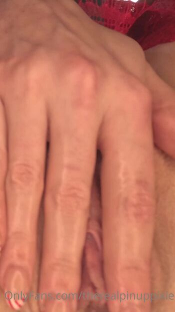 Full leaked Pineup pixie private onlyfans photo