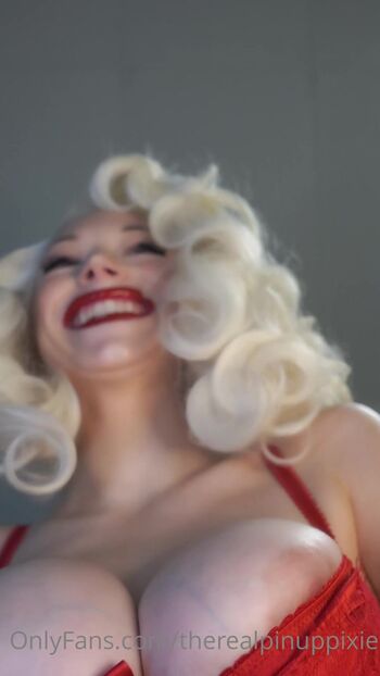 Full leaked Pineup pixie private onlyfans photo