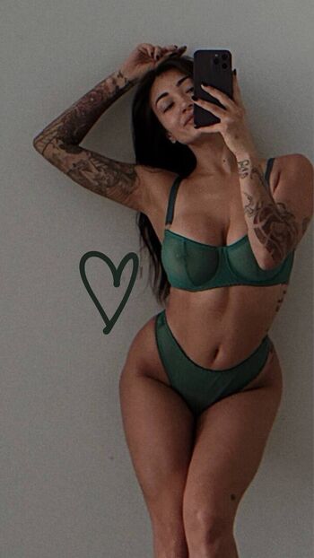 Full leaked Pingvidii private onlyfans photo