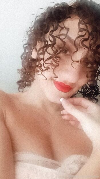Full leaked Pinkalinacurlydancer private onlyfans photo