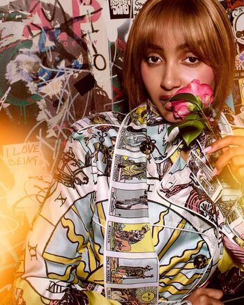 Full leaked Pinkpantheress private onlyfans photo