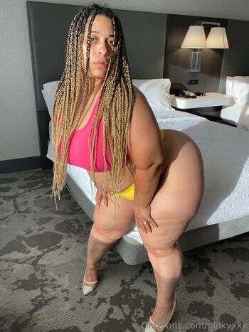 Full leaked Pinkyxxx private onlyfans photo