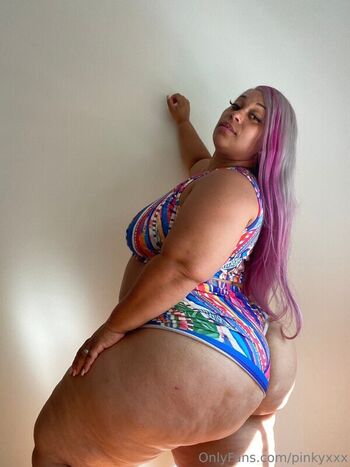 Full leaked Pinkyxxx private onlyfans photo