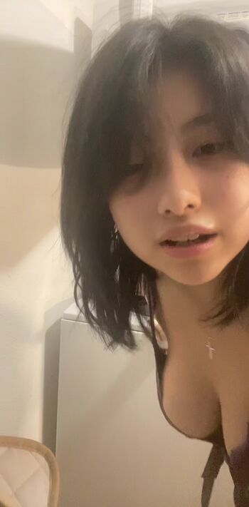 Full leaked Pixie housewife private onlyfans photo