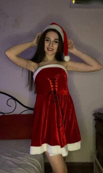 Full leaked Pixie polly private onlyfans photo