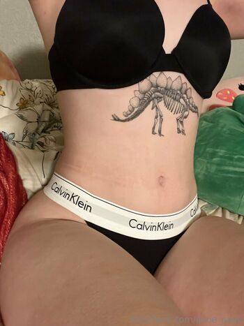 Full leaked Pixie sage page private onlyfans photo